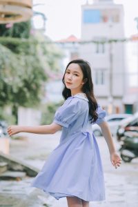 免费视频库电影分区精选高分剧情片封面，大光圈人像风格